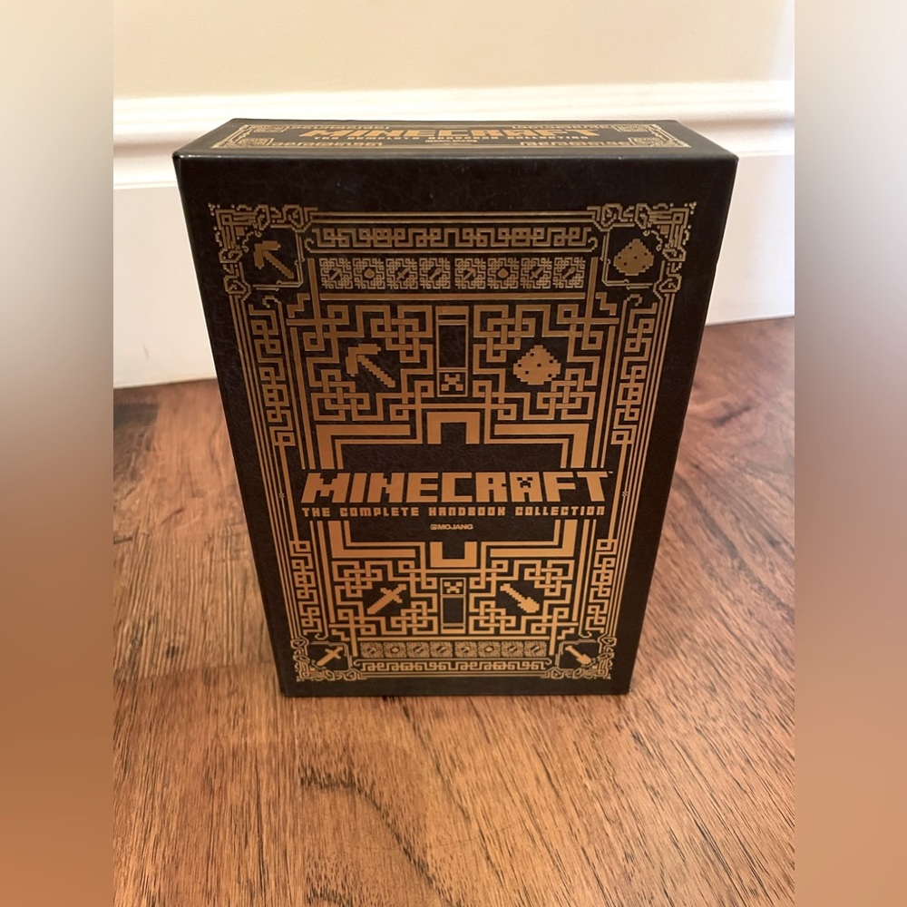 Mojang Minecraft Complete Handbook Collection